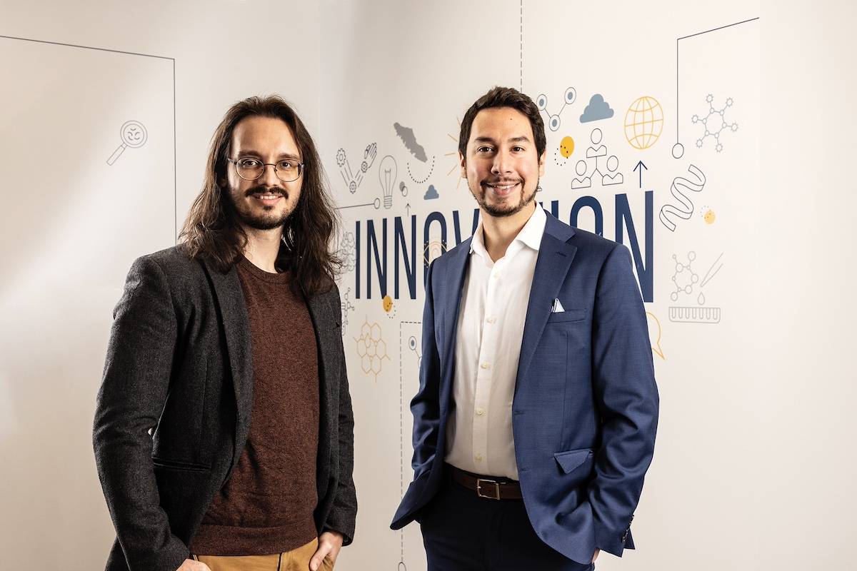 Graph demonstrating Salyxs mission to join loved ones and healthcare.